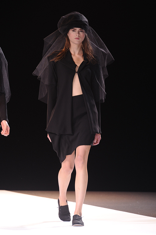 ヨウジヤマモト(Yohji Yamamoto) 2013年春夏ウィメンズコレクション シルエット - 写真23