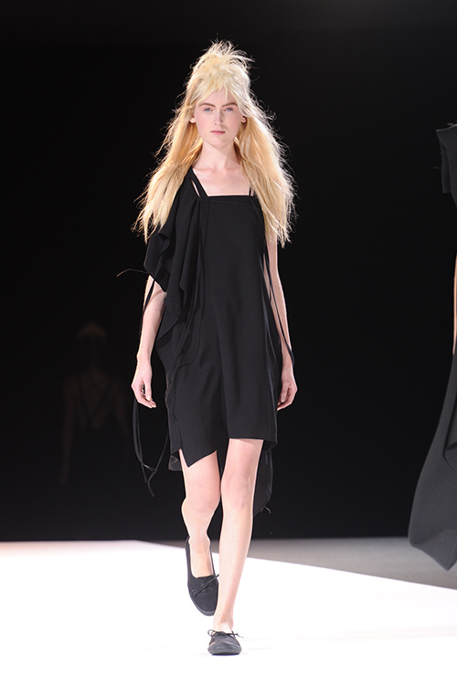 ヨウジヤマモト(Yohji Yamamoto) 2013年春夏ウィメンズコレクション  - 写真40