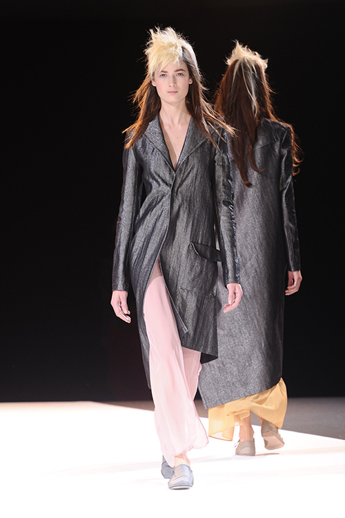 ヨウジヤマモト(Yohji Yamamoto) 2013年春夏ウィメンズコレクション  - 写真48