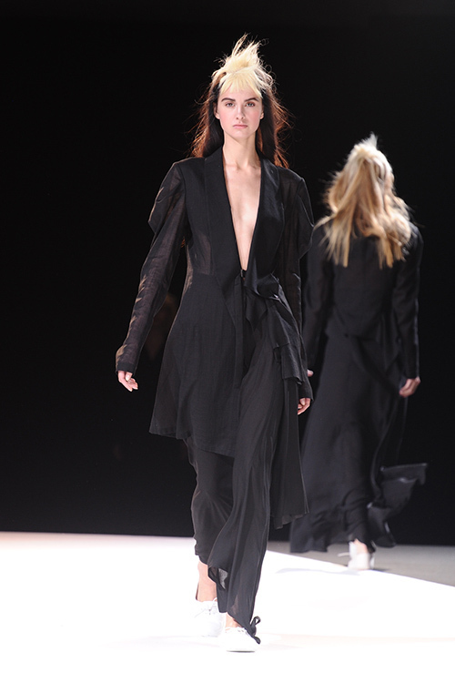 ヨウジヤマモト(Yohji Yamamoto) 2013年春夏ウィメンズコレクション シルエット - 写真35