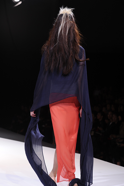 ヨウジヤマモト(Yohji Yamamoto) 2013年春夏ウィメンズコレクション  - 写真96