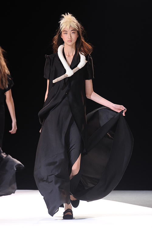 ヨウジヤマモト(Yohji Yamamoto) 2013年春夏ウィメンズコレクション  - 写真104