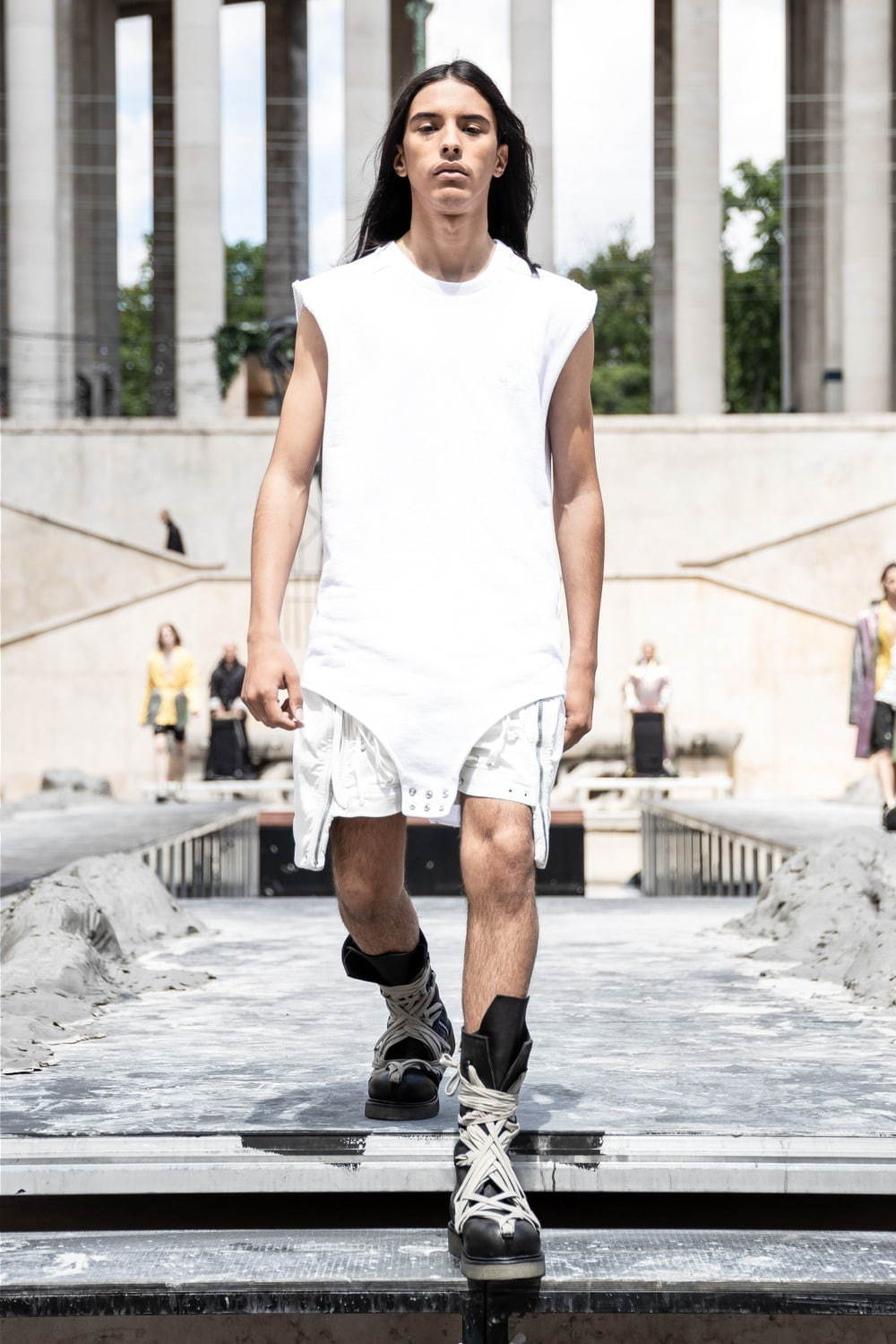 リック・オウエンス(Rick Owens) 2020年春夏メンズコレクション  - 写真30