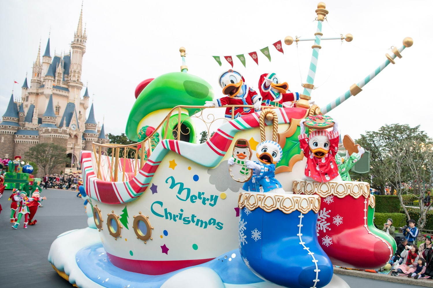 東京ディズニーランド&シーのクリスマス - ショーやパレード、グッズ、フード情報を全公開