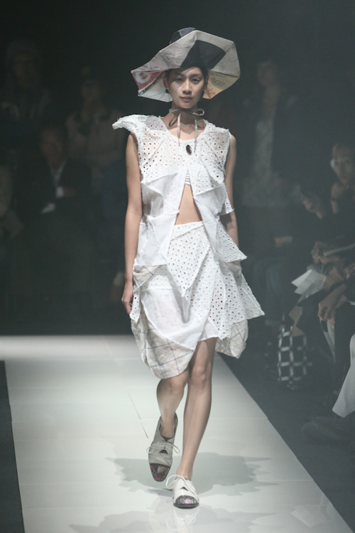 ノゾミ イシグロ オートクチュール(NOZOMI ISHIGURO Haute Couture) 2013年春夏ウィメンズコレクション シルエット - 写真22