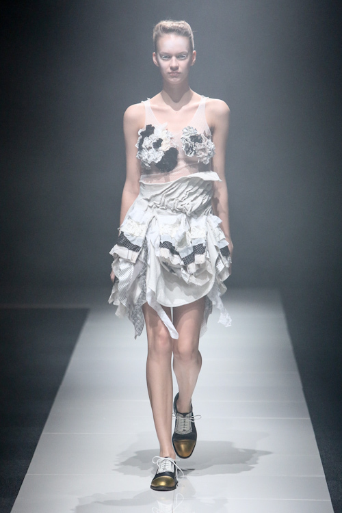 ノゾミ イシグロ オートクチュール(NOZOMI ISHIGURO Haute Couture) 2013年春夏ウィメンズコレクション  - 写真56