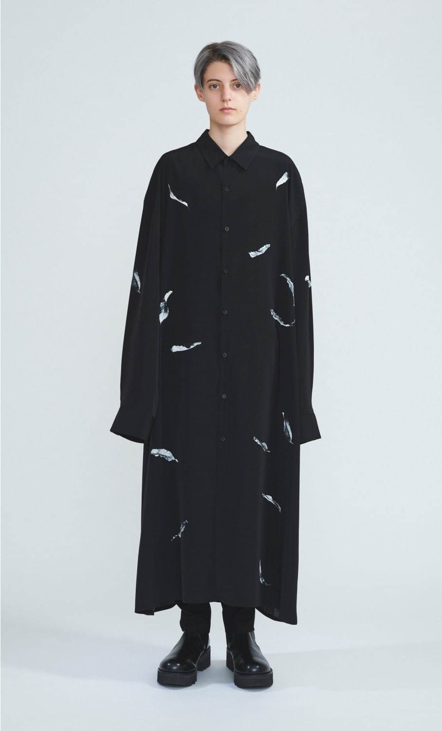 DECHINE INKJET LONG SHIRT (FALLEN LEAVES) 43,000円〈2019年8月下旬発売〉