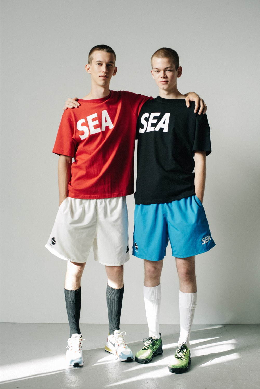 「F.C.R.B.」×ウィンダンシー、“海”がテーマのトリコロールカラージャケットやTシャツ｜写真33