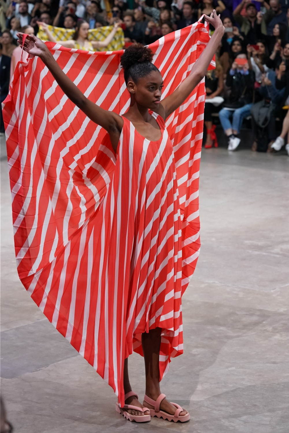 イッセイ ミヤケ(ISSEY MIYAKE) 2020年春夏ウィメンズコレクション  - 写真64