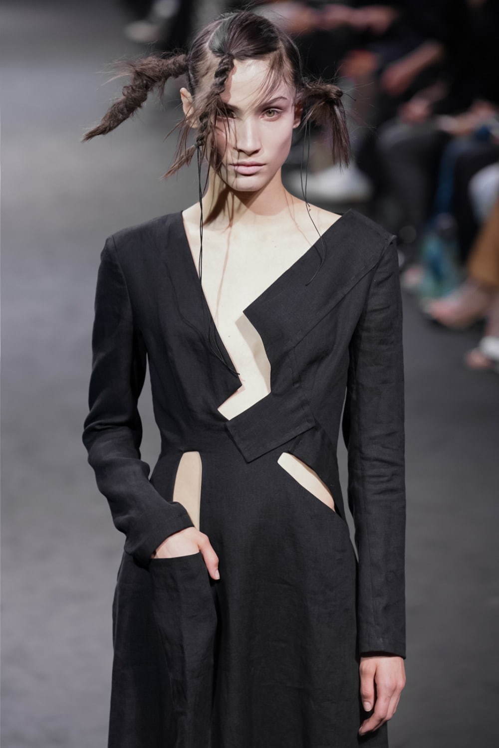 ヨウジヤマモト(Yohji Yamamoto) 2020年春夏ウィメンズコレクション  - 写真20