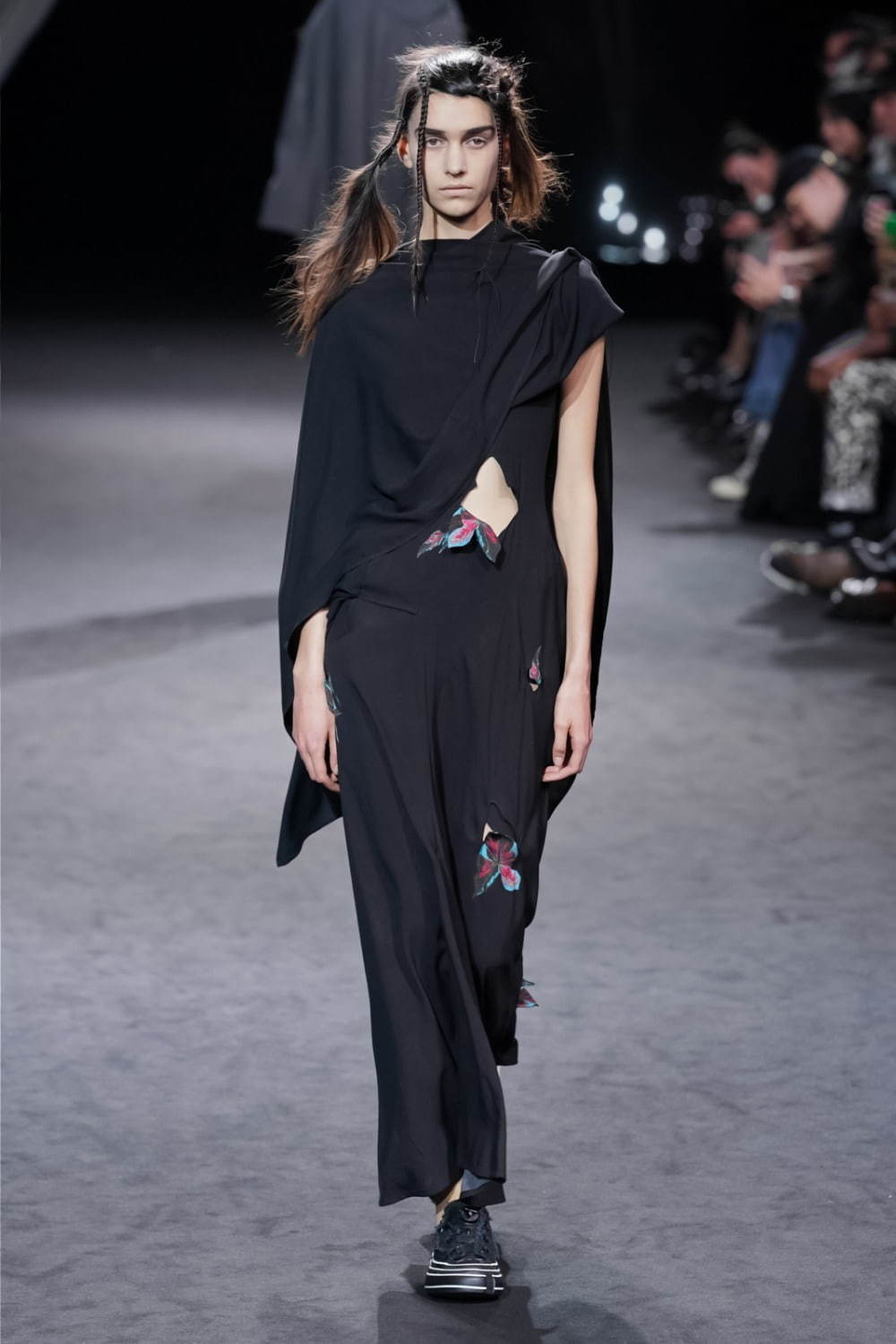 ヨウジヤマモト(Yohji Yamamoto) 2020年春夏ウィメンズコレクション  - 写真48