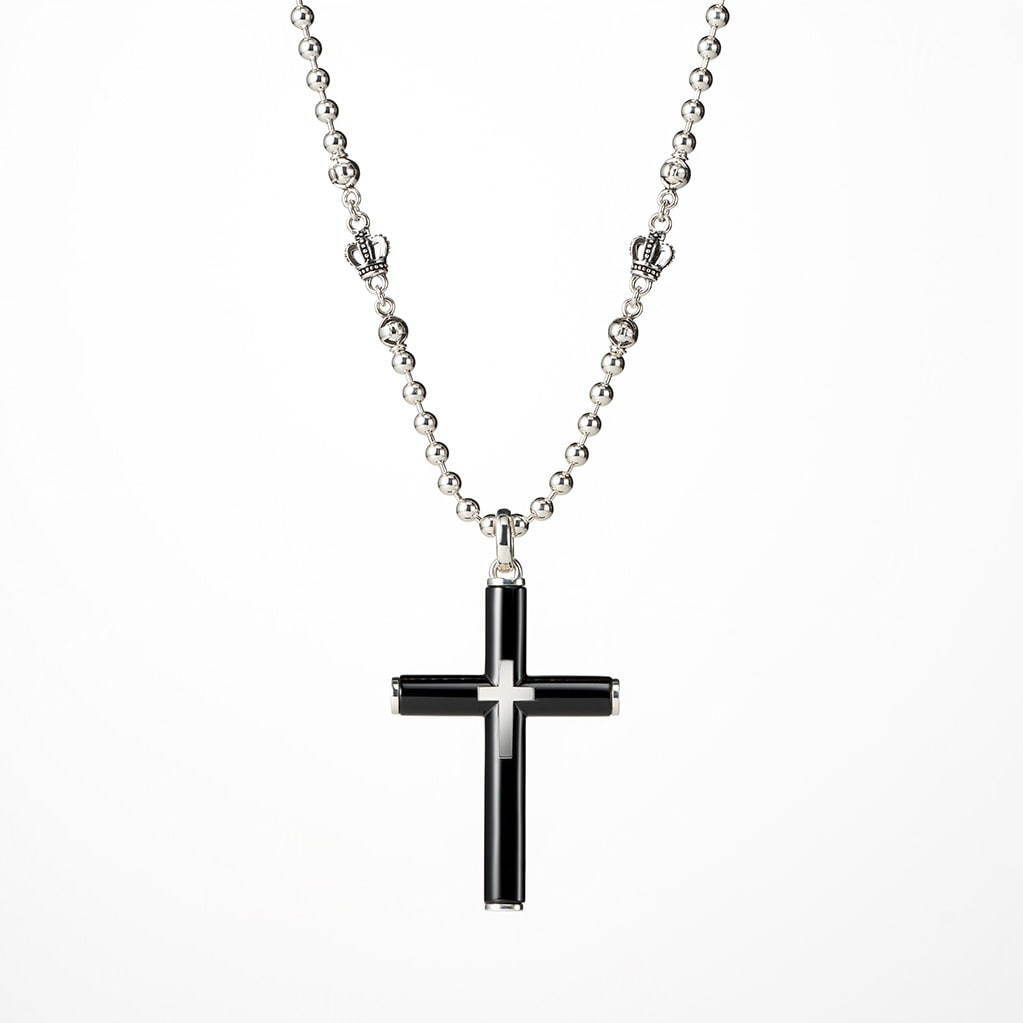 “SHADOW CROSS” Pendant 54,000円+税＜限定アイテム＞
“SHARRIES CROWN” Chain 50cm 33,000円+税/60cm 37,000円+税/70cm 41,000円+税/80cm 45,000円+税