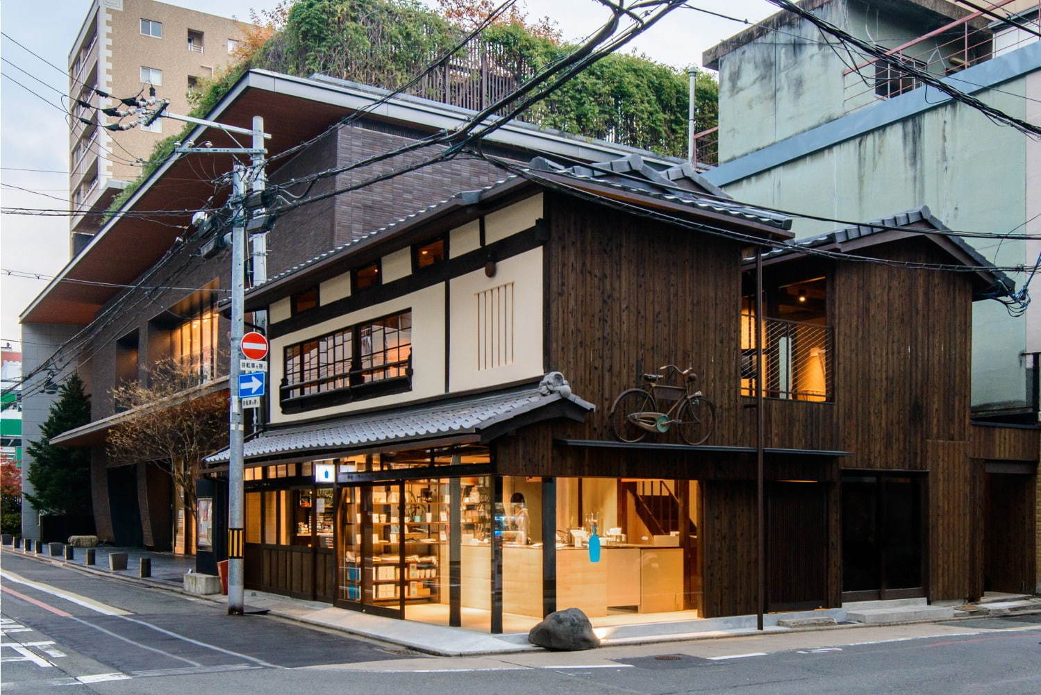 ブルーボトルコーヒー(BLUE BOTTLE COFFEE) ブルーボトルコーヒー 京都六角カフェ｜写真4