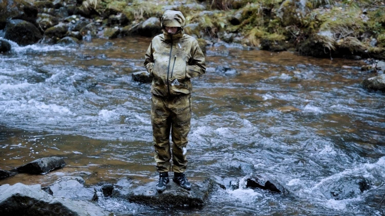 パレス スケートボード、“水滴グラフィック”のゴアテックスジャケット＆パンツ｜写真28