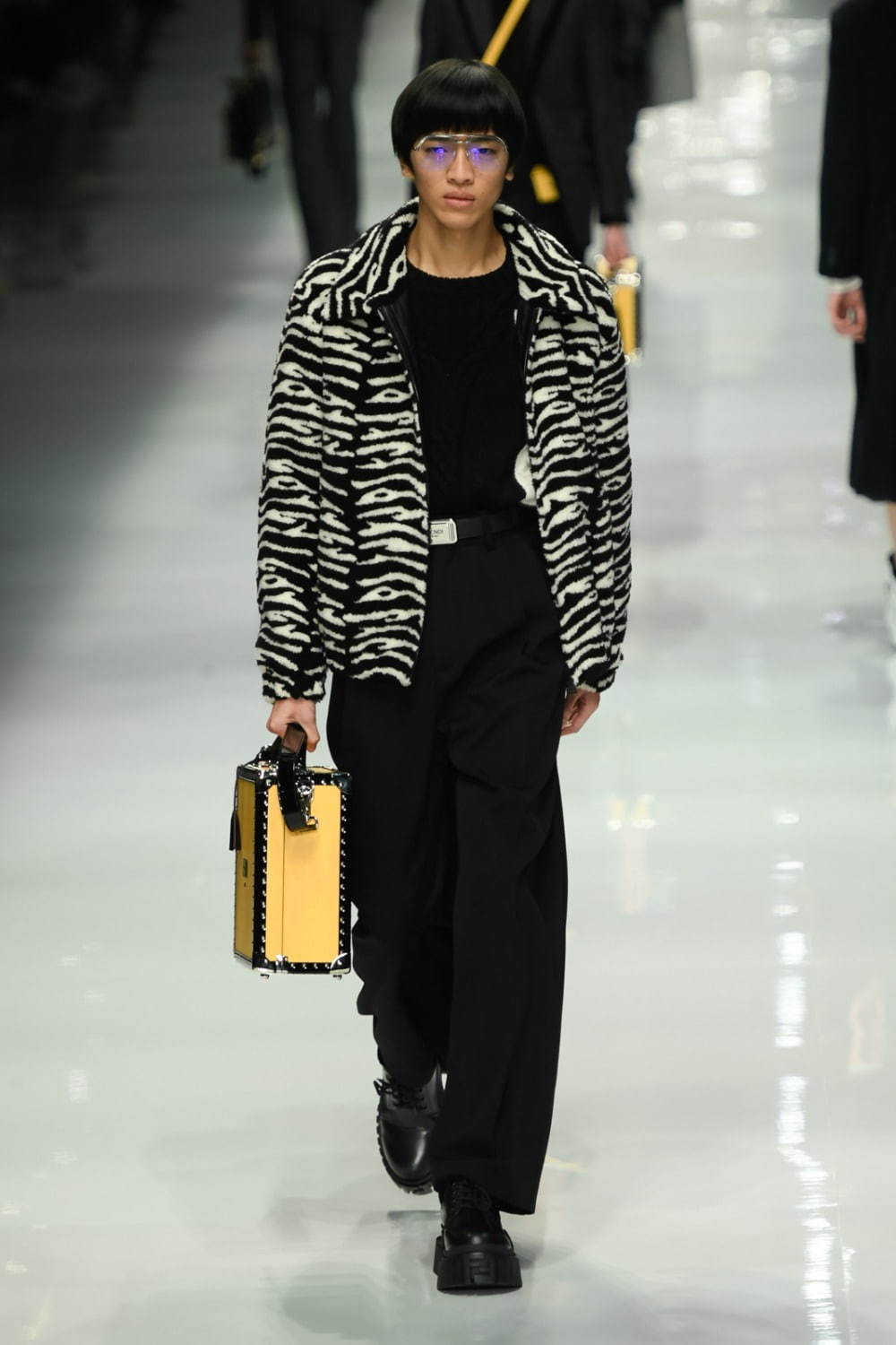 フェンディ(FENDI) 2020-21年秋冬メンズコレクション  - 写真19