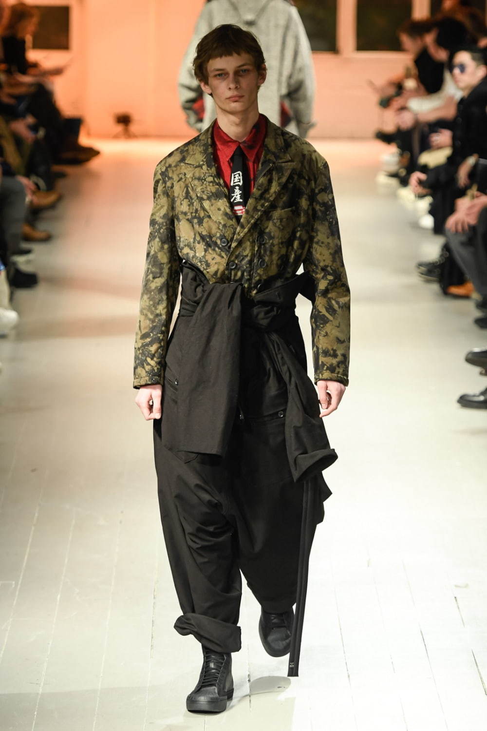 ヨウジヤマモト(Yohji Yamamoto) 2020-21年秋冬メンズコレクション  - 写真11