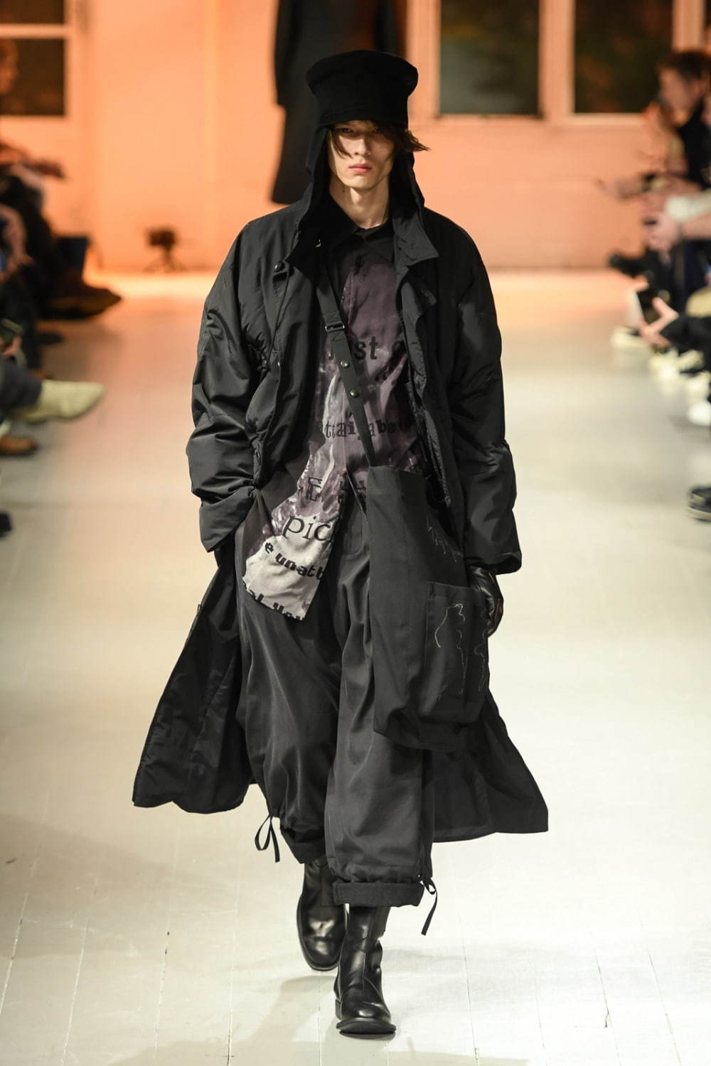 ヨウジヤマモト(Yohji Yamamoto) 2020-21年秋冬メンズコレクション  - 写真20