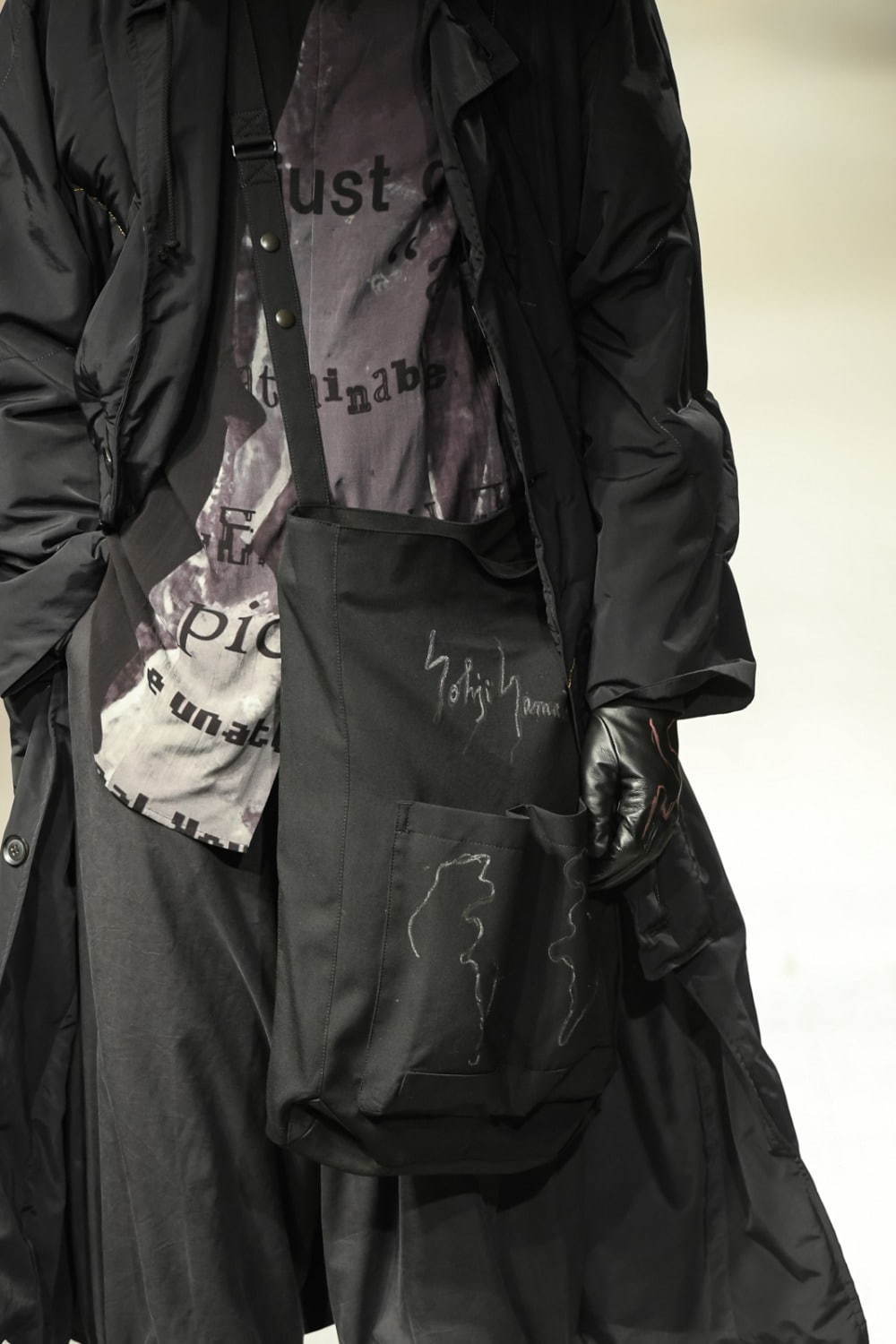 ヨウジヤマモト(Yohji Yamamoto) 2020-21年秋冬メンズコレクション  - 写真21