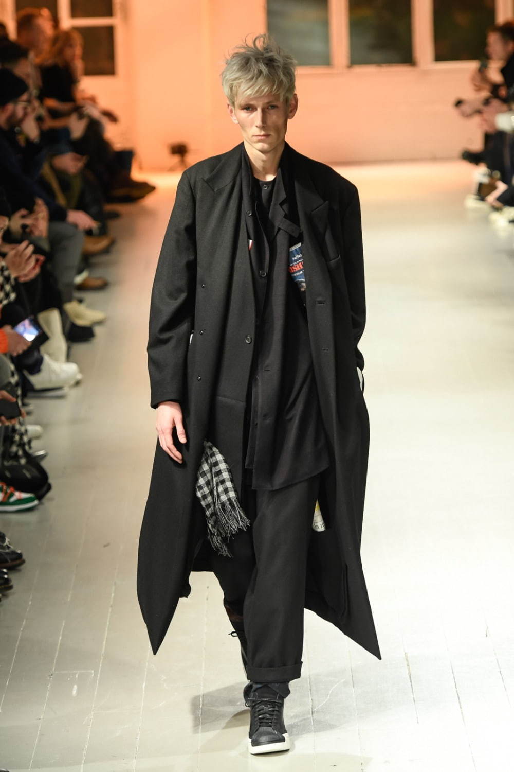 ヨウジヤマモト(Yohji Yamamoto) 2020-21年秋冬メンズコレクション  - 写真29