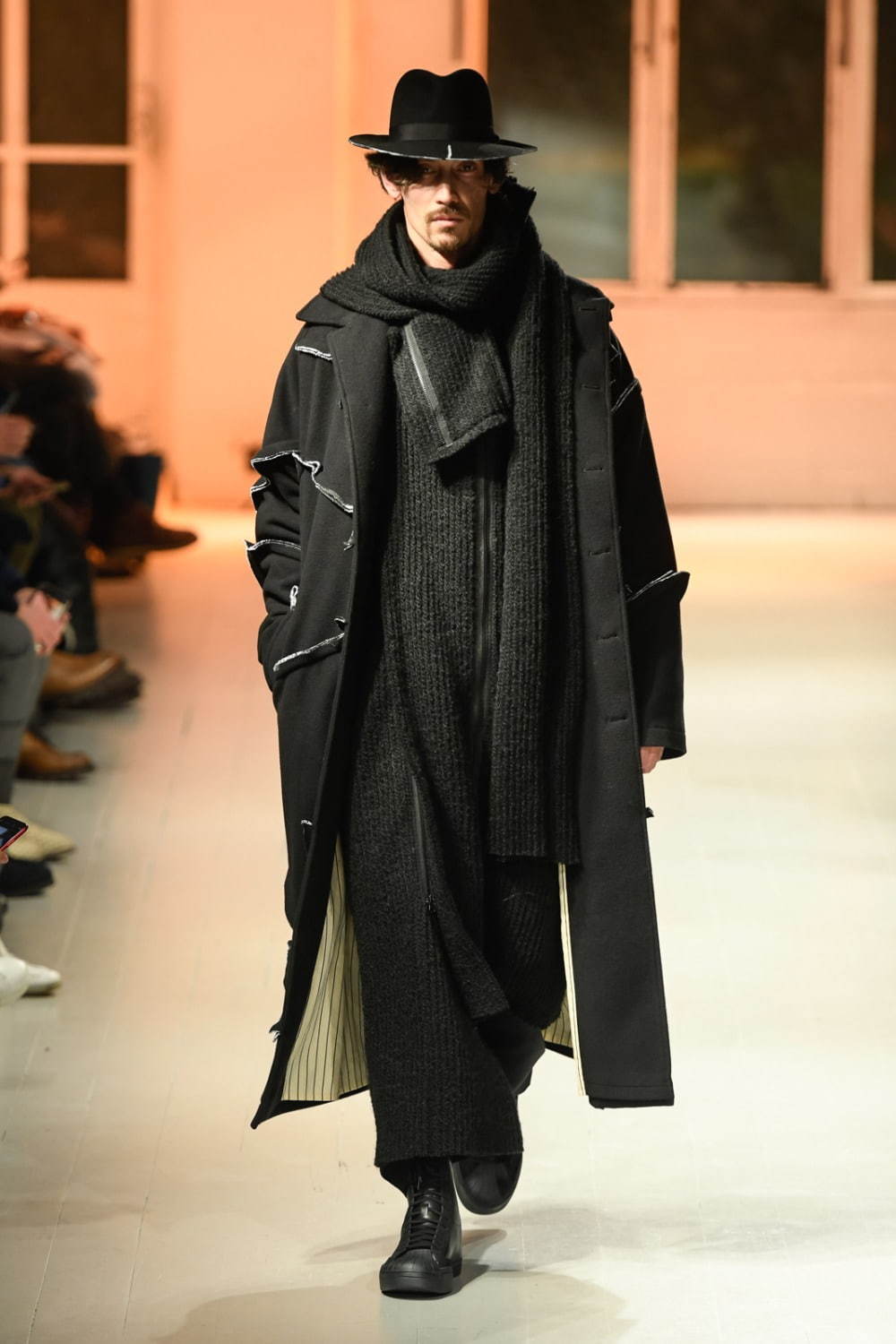 ヨウジヤマモト(Yohji Yamamoto) 2020-21年秋冬メンズコレクション  - 写真55