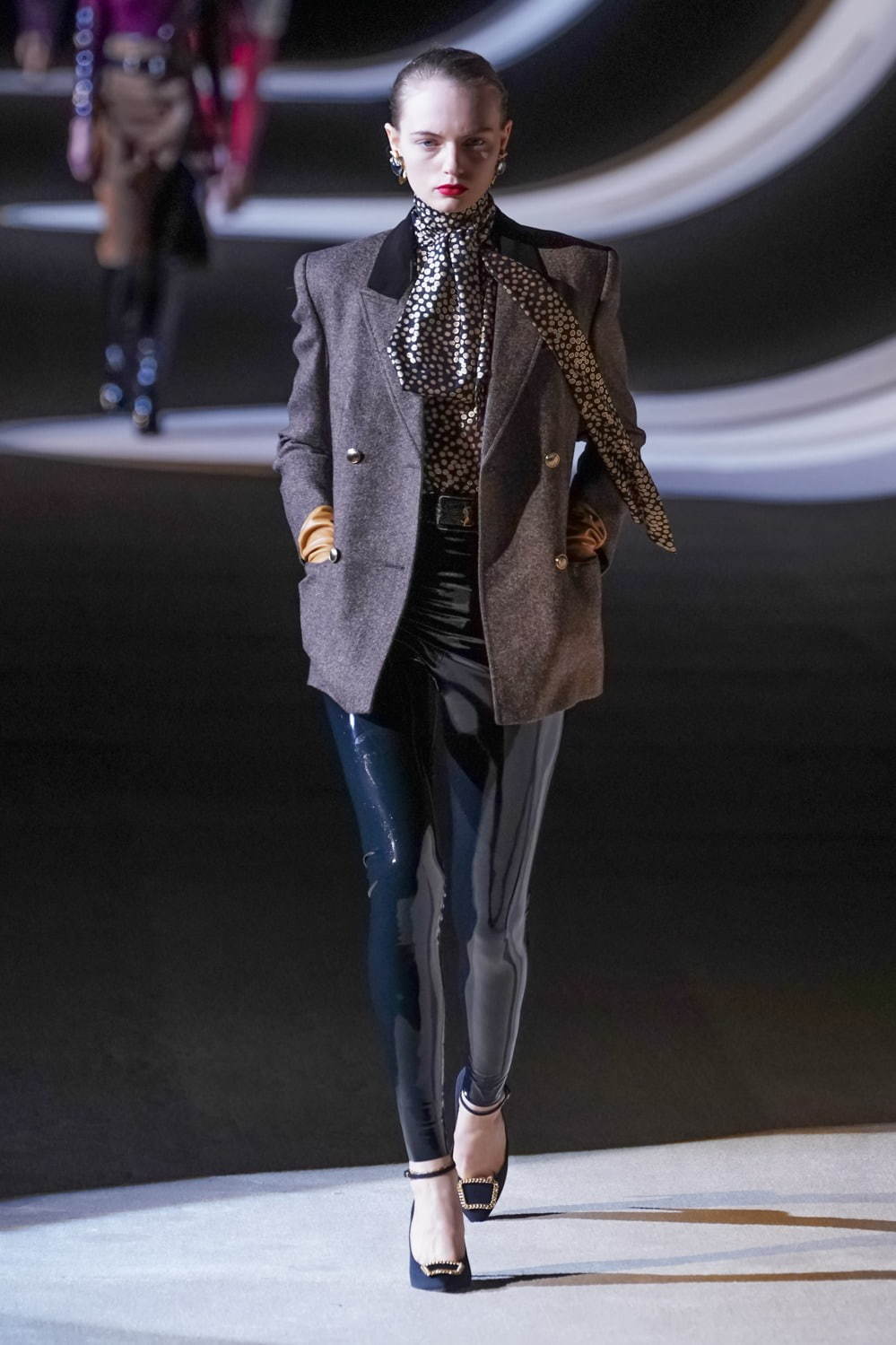 サンローラン(Saint Laurent) 2020-21年秋冬ウィメンズコレクション  - 写真14