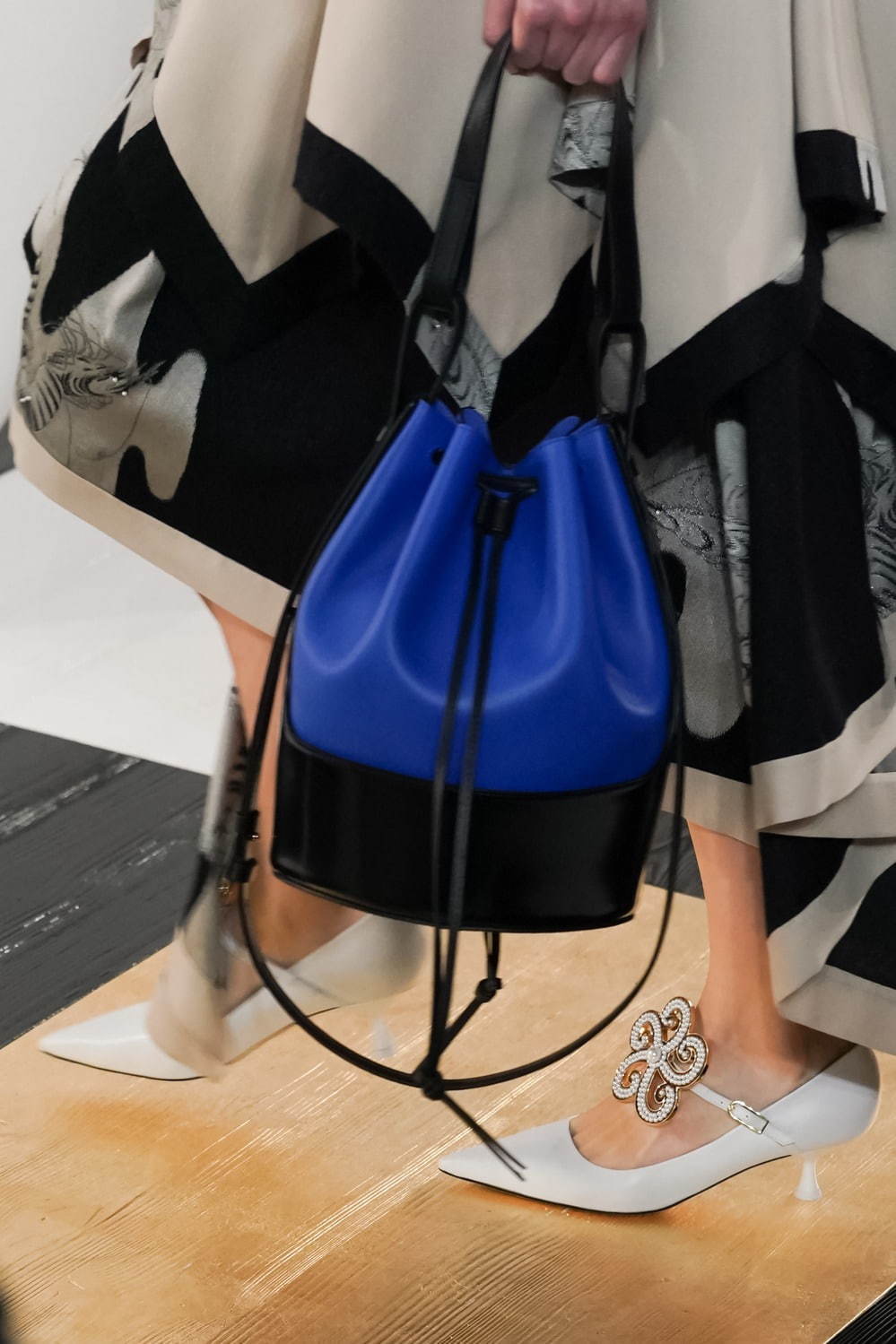 ロエベ(LOEWE) 2020-21年秋冬ウィメンズコレクション  - 写真19