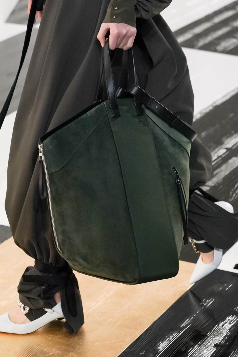 ロエベ(LOEWE) 2020-21年秋冬ウィメンズコレクション  - 写真81