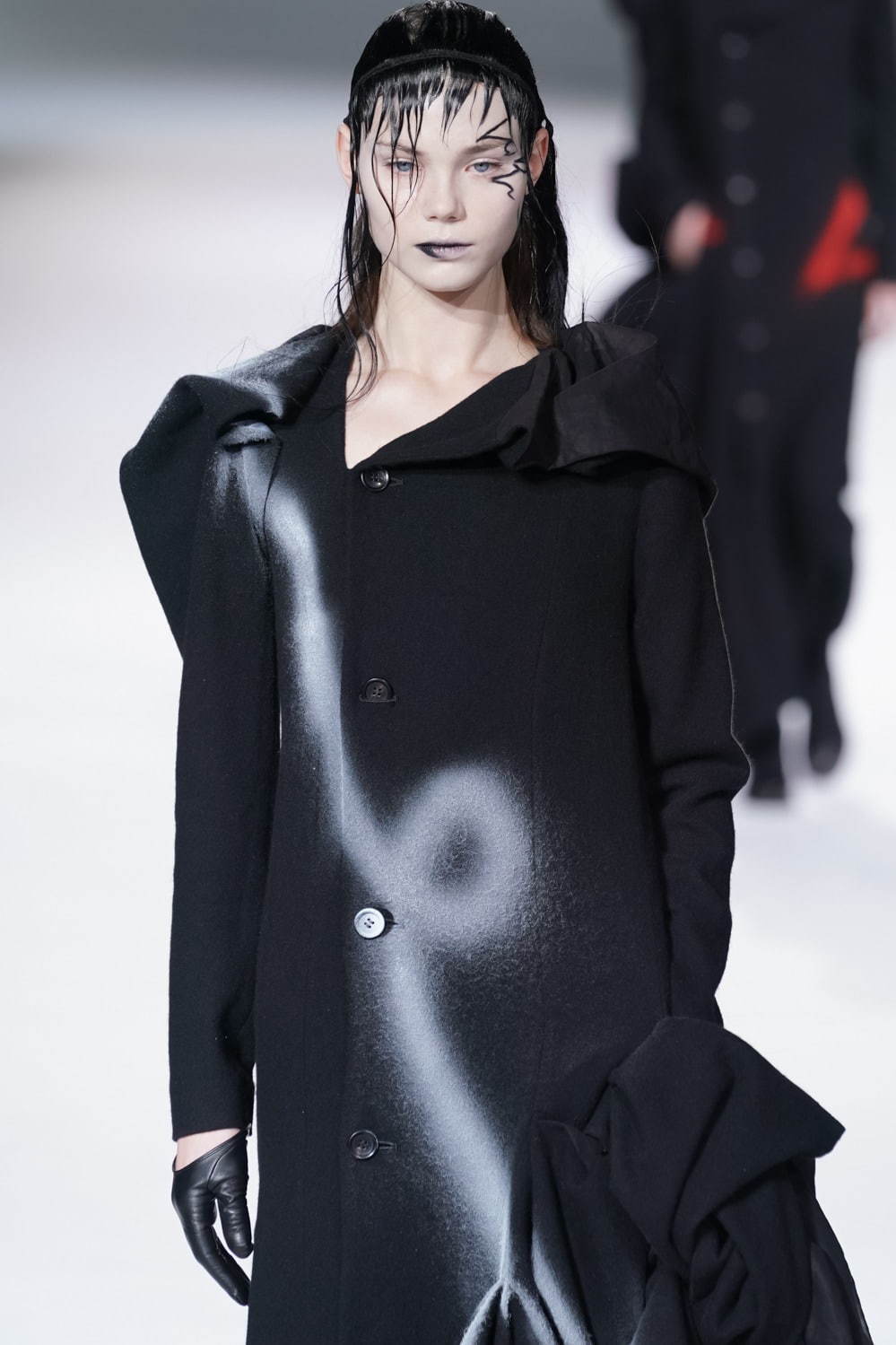 ヨウジヤマモト(Yohji Yamamoto) 2020-21年秋冬ウィメンズコレクション  - 写真52