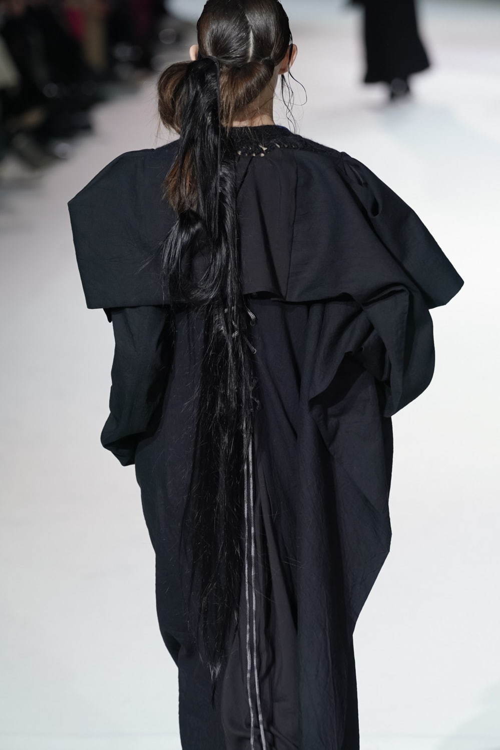 ヨウジヤマモト(Yohji Yamamoto) 2020-21年秋冬ウィメンズコレクション  - 写真60