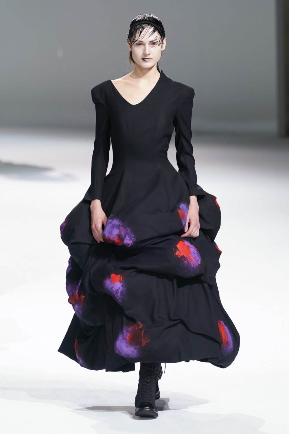 ヨウジヤマモト(Yohji Yamamoto) 2020-21年秋冬ウィメンズコレクション  - 写真65