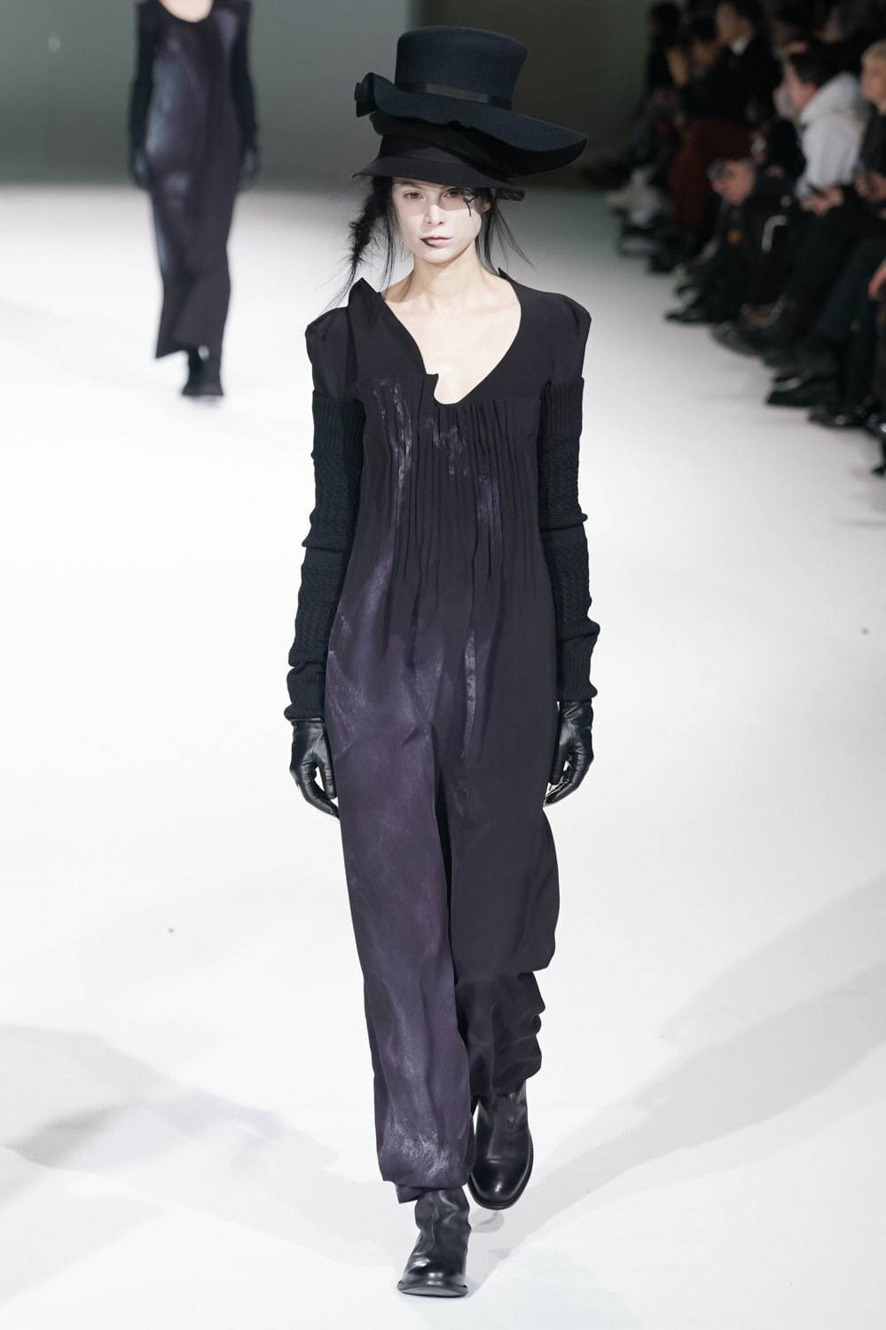 ヨウジヤマモト(Yohji Yamamoto) 2020-21年秋冬ウィメンズコレクション  - 写真77