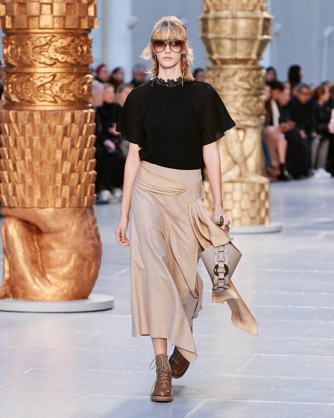 クロエ(Chloé) 2020-21年秋冬ウィメンズコレクション  - 写真50