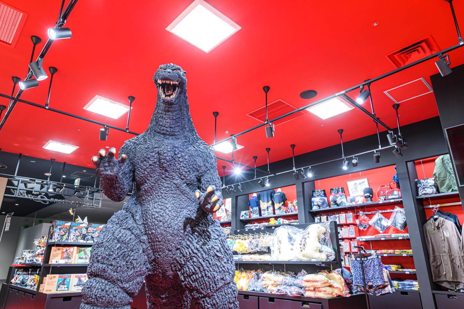 「ゴジラ・ストア」大阪・心斎橋パルコに2号店、限定グッズや歴代ゴジラフィギュアなど｜写真12