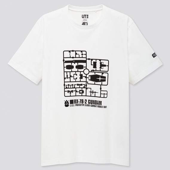 〈メンズ白Tシャツ特集〉人気ブランドのおすすめ無地TシャツやロゴT、おしゃれコーデの定番アイテム｜写真22