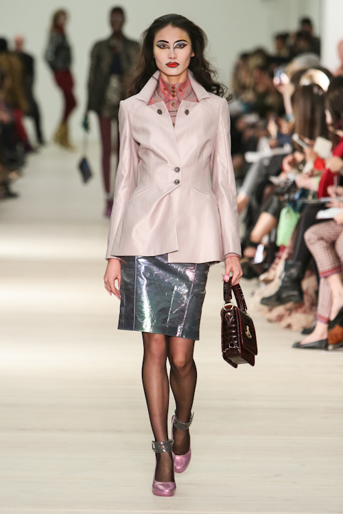 ヴィヴィアン・ウエストウッド レッドレーベル(Vivienne Westwood RED LABEL) 2013-14年秋冬ウィメンズコレクション  - 写真67