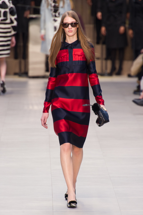 バーバリープローサム(Burberry Prorsum) 2013-14年秋冬ウィメンズコレクション シルエット - 写真37