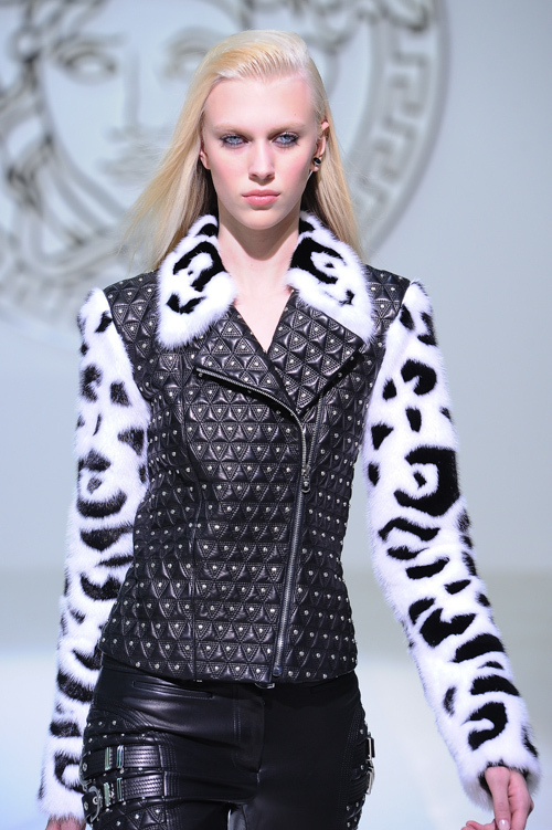 ヴェルサーチェ(VERSACE) 2013-14年秋冬ウィメンズコレクション  - 写真47