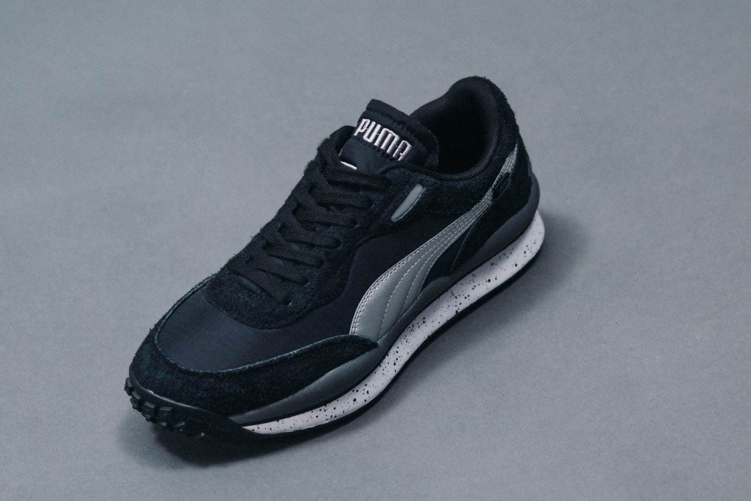 プーマ(PUMA) スタイル ライダー“カタナ”｜写真3