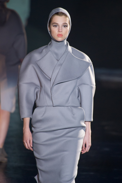 ミュグレー(MUGLER) 2013-14年秋冬ウィメンズコレクション  - 写真5