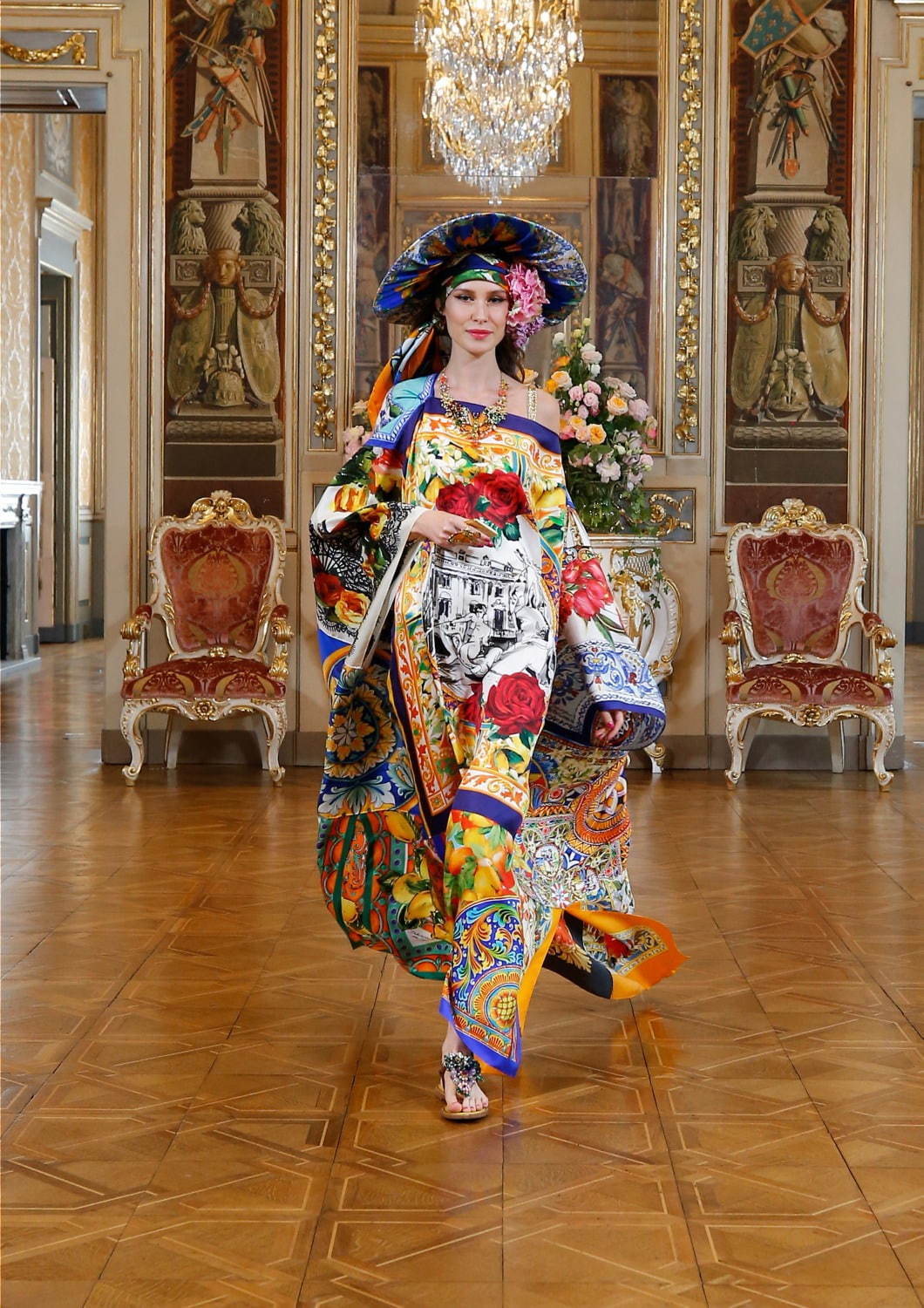 ドルチェ＆ガッバーナ アルタ モーダ(DOLCE&GABBANA Alta Moda) 2020-21年秋冬ウィメンズコレクション  - 写真44