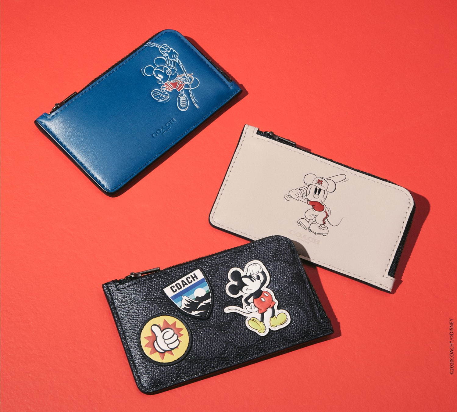 上から) DISNEY x COACH Climbing L Zip Card Case 19,000円＋税
DISNEY x COACH Baseball L Zip Card Case 19,000円＋税
DISNEY x COACH Signature L Zip Card Case WithDisney 19,000円＋税