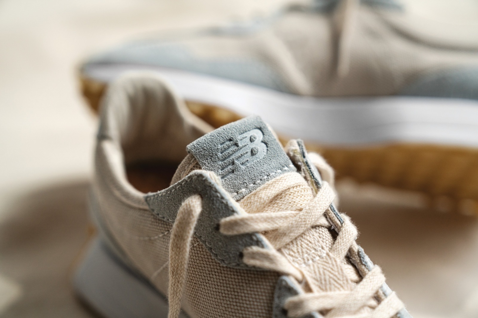 ニューバランス(New Balance) 327 プロ コート カップ｜写真2