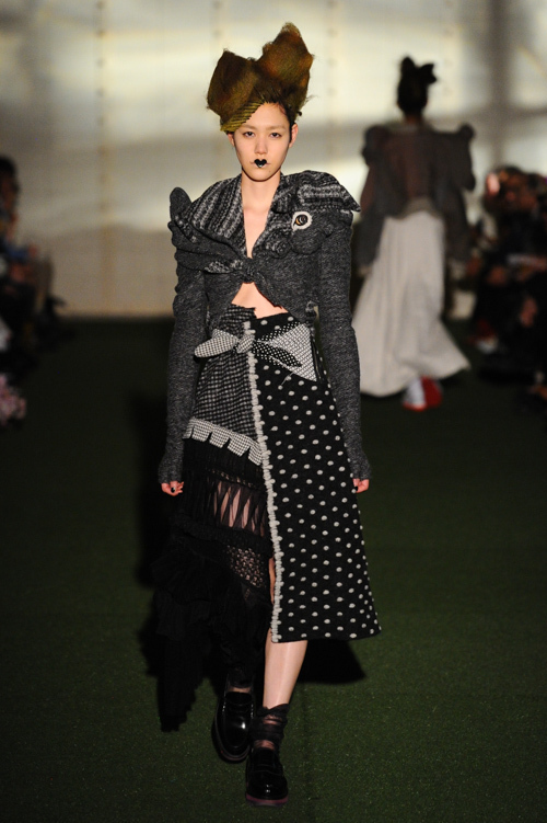 ノゾミ イシグロ オートクチュール(NOZOMI ISHIGURO Haute Couture) 2013-14年秋冬ウィメンズコレクション  - 写真21