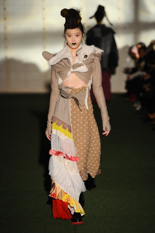 ノゾミ イシグロ オートクチュール(NOZOMI ISHIGURO Haute Couture) 2013-14年秋冬ウィメンズコレクション  - 写真27