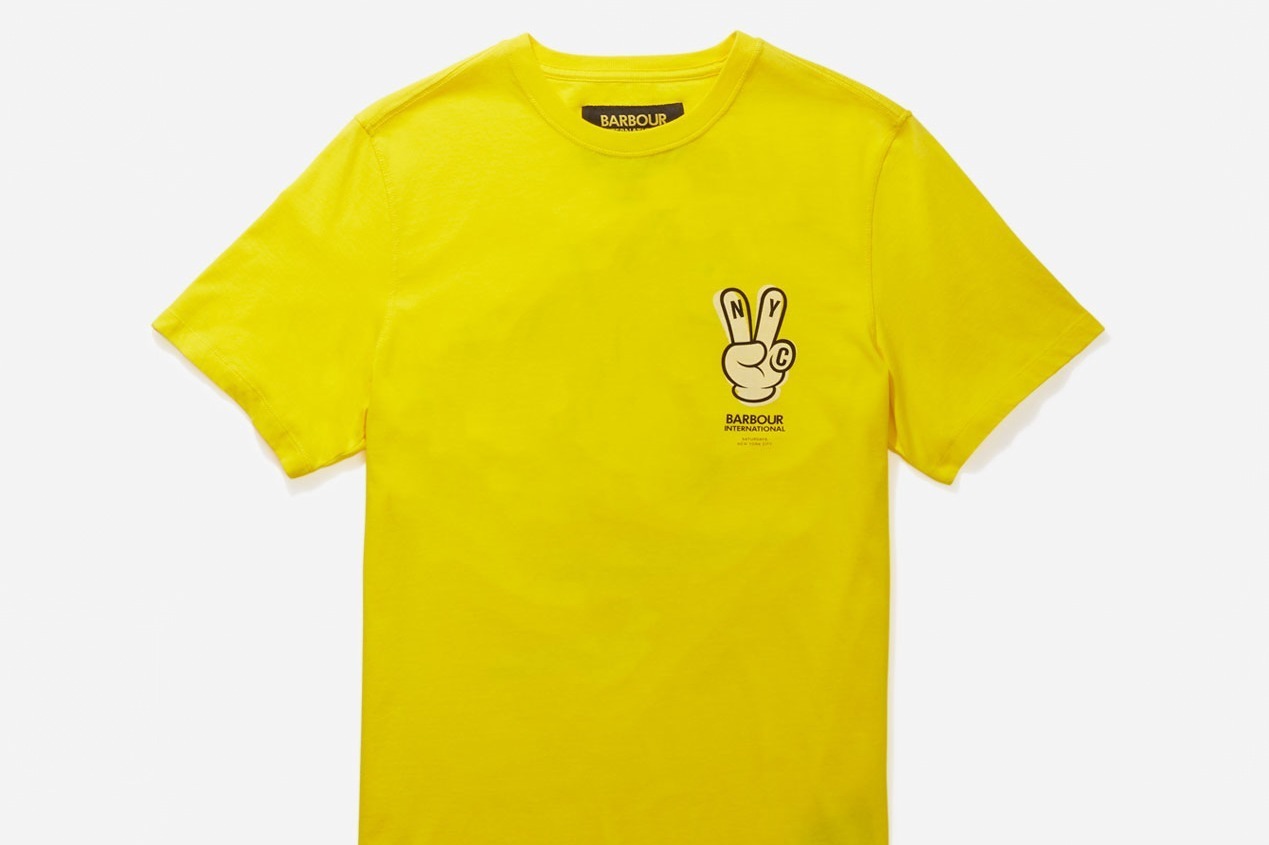 サタデーズ ニューヨークシティ×バブアー、オリジナルタグ入りバイカージャケット＆ピースサインTシャツ - ファッションプレス