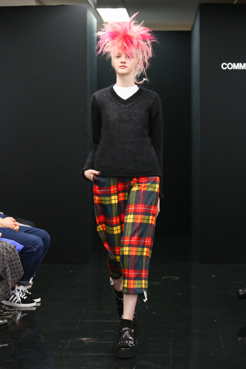 トリコ ・コム デ ギャルソン(trict COMME des GARÇONS) 2013-14年秋冬ウィメンズコレクション  - 写真37