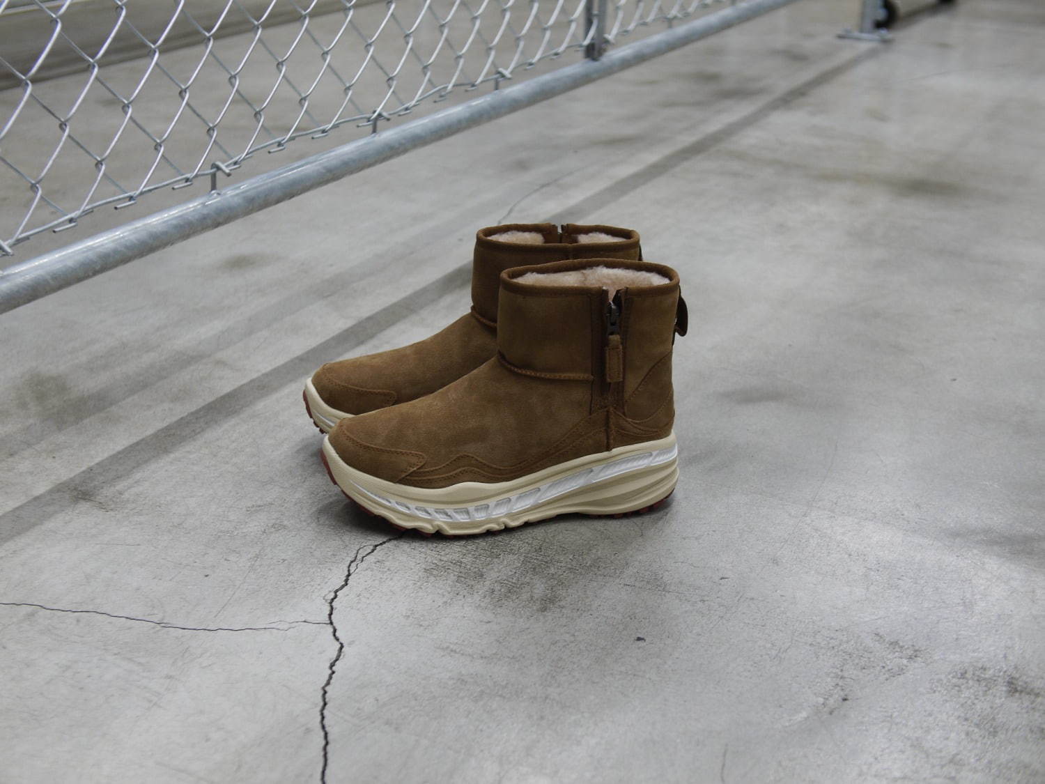 アグ(UGG) CA805 クラシック ウェザー｜写真10