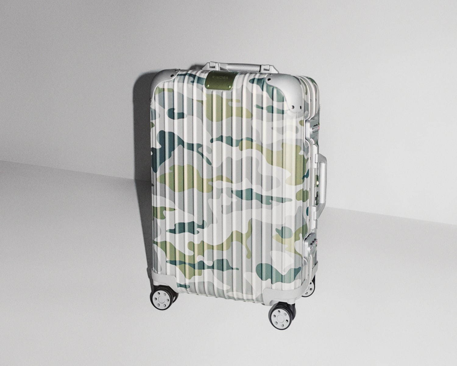 リモワ(RIMOWA) カモフラージュ柄｜写真5