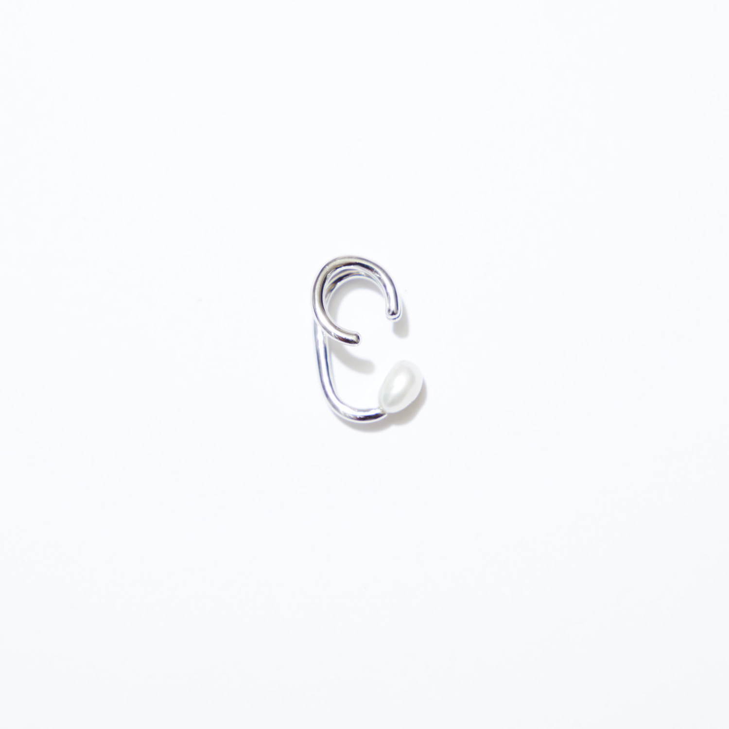 「DIANA EARCUFF」(シルバー)13,000円＋税