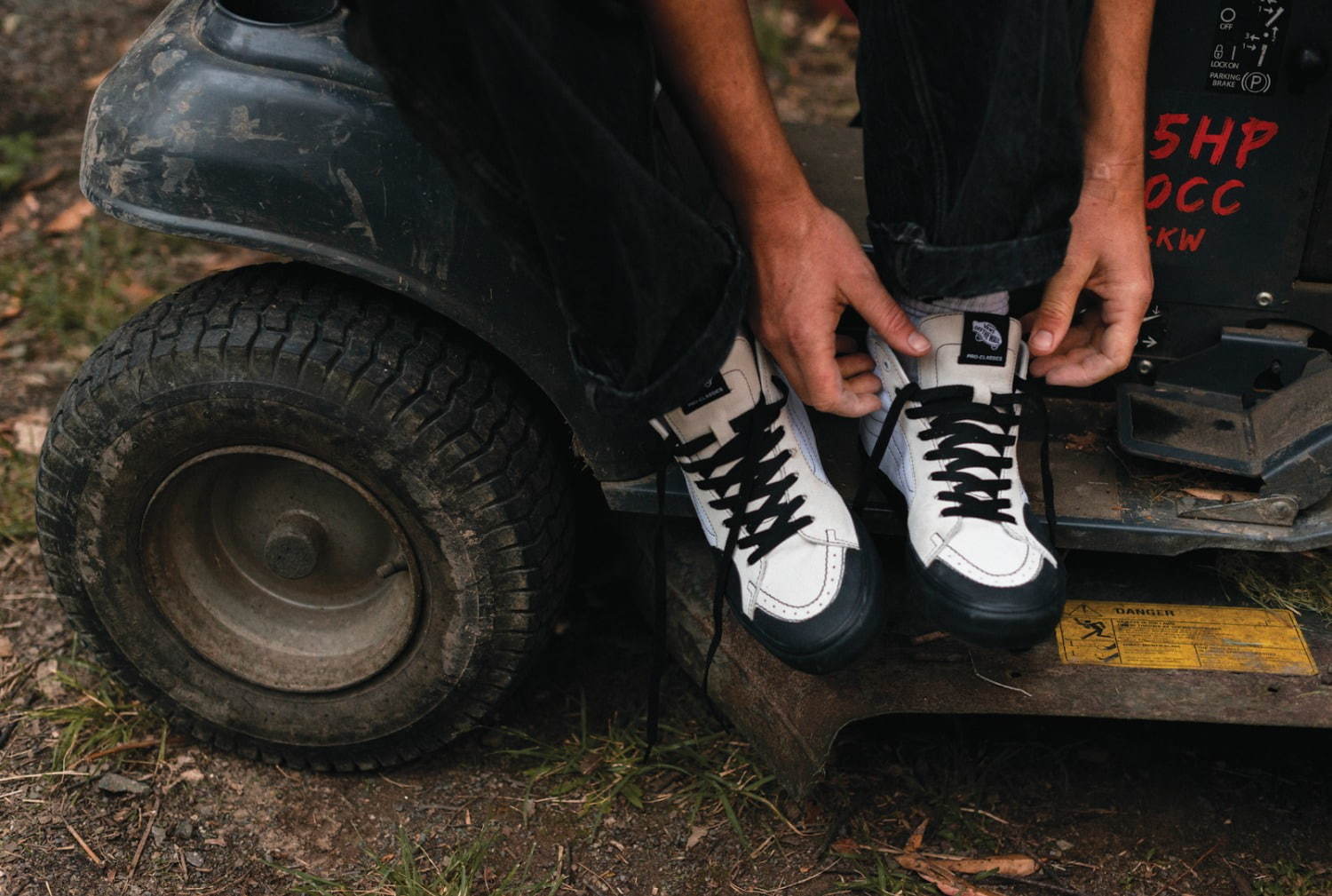 VANS“マッシュルーム”着想デザインのスニーカー、スエード×キャンバスで - 豪スケーターとコラボ｜写真24